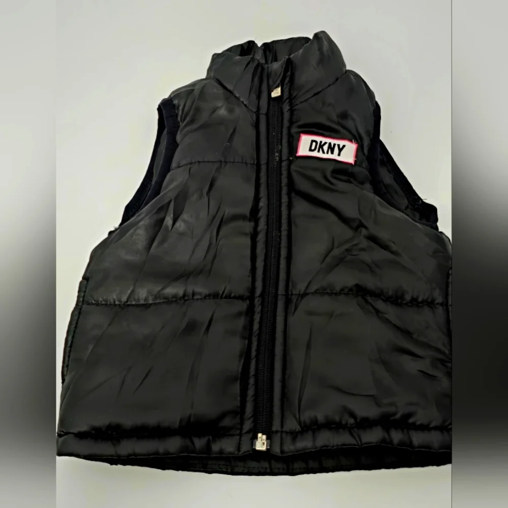 Dkny infant toddler black quilted vest sz 12 months - Picture 1 of 6